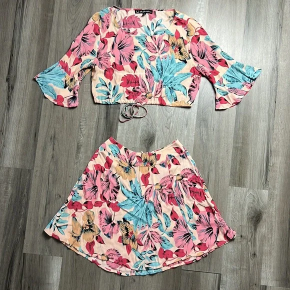 🌸For Love & Lemons Floral Skirt Crop Top Set Size Small - Picture 2 of 12